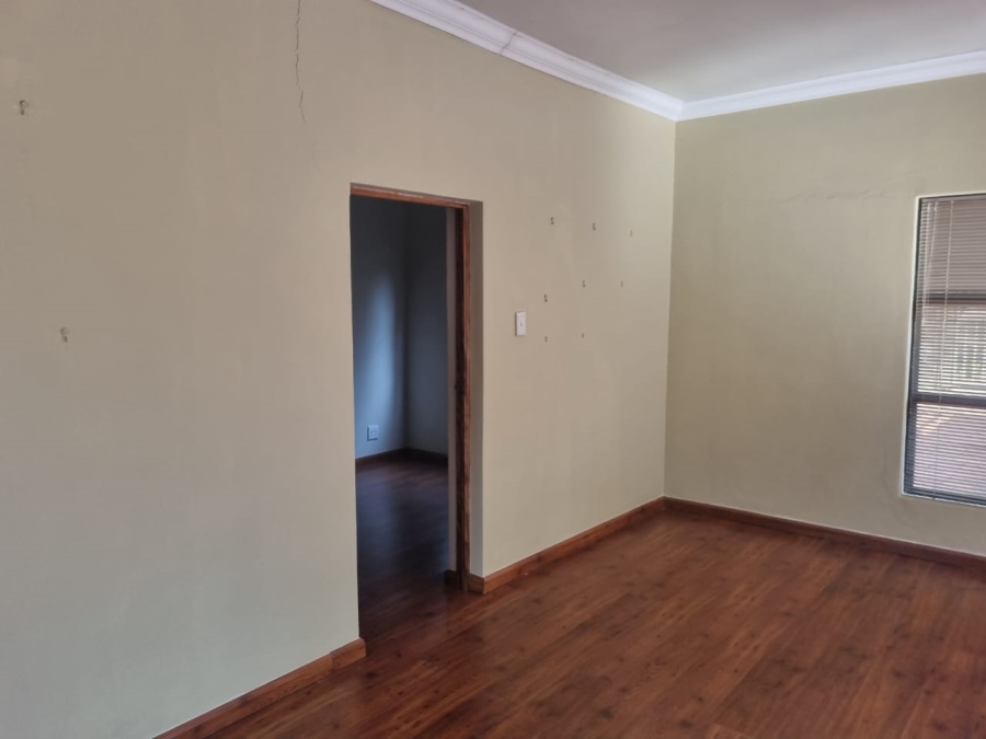 5 Bedroom Property for Sale in Universitas Free State